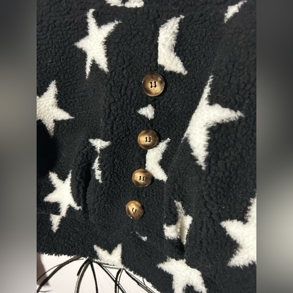 NEW altar’d state Black+White Star Sherpa Cropped Collared Jacket w/Buttons - Picture 9 of 10